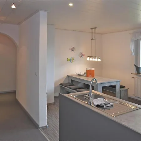 Appartamento Comfortable In Quiet Location With Gorgeous South Facing Balcony